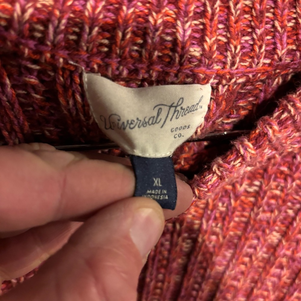 Universal Thread Ribbed Crewneck Sweater - Picture 3 of 5